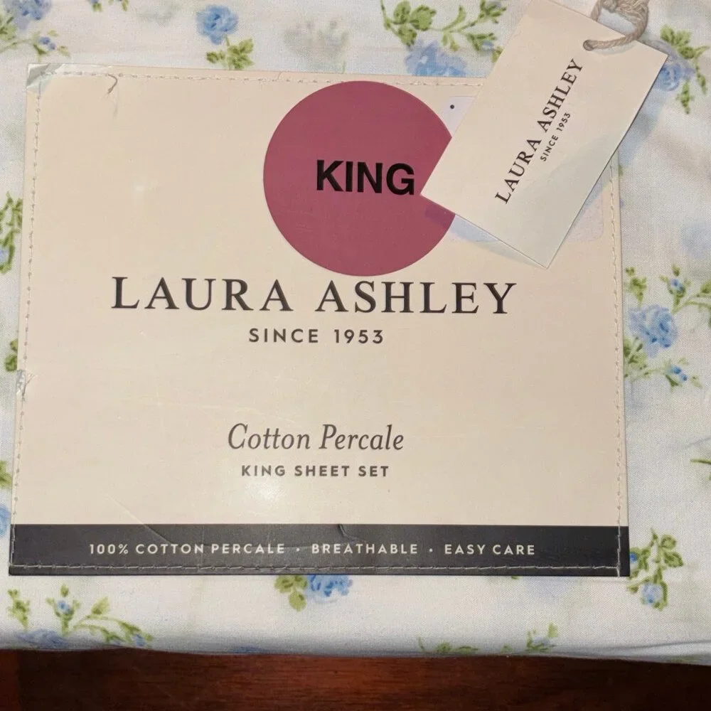 Laura Ashley King Size Blue ROSEBUDDIES Sheet Set 100% crisp percale cotton